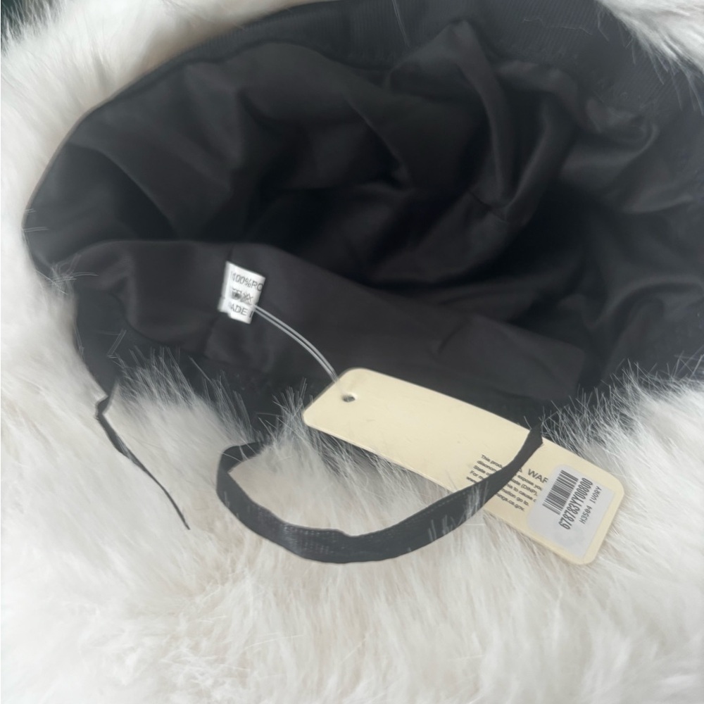 Luxury White Faux Fur Russian Hat - Women’s Winter Accessory - Picture 3 of 3